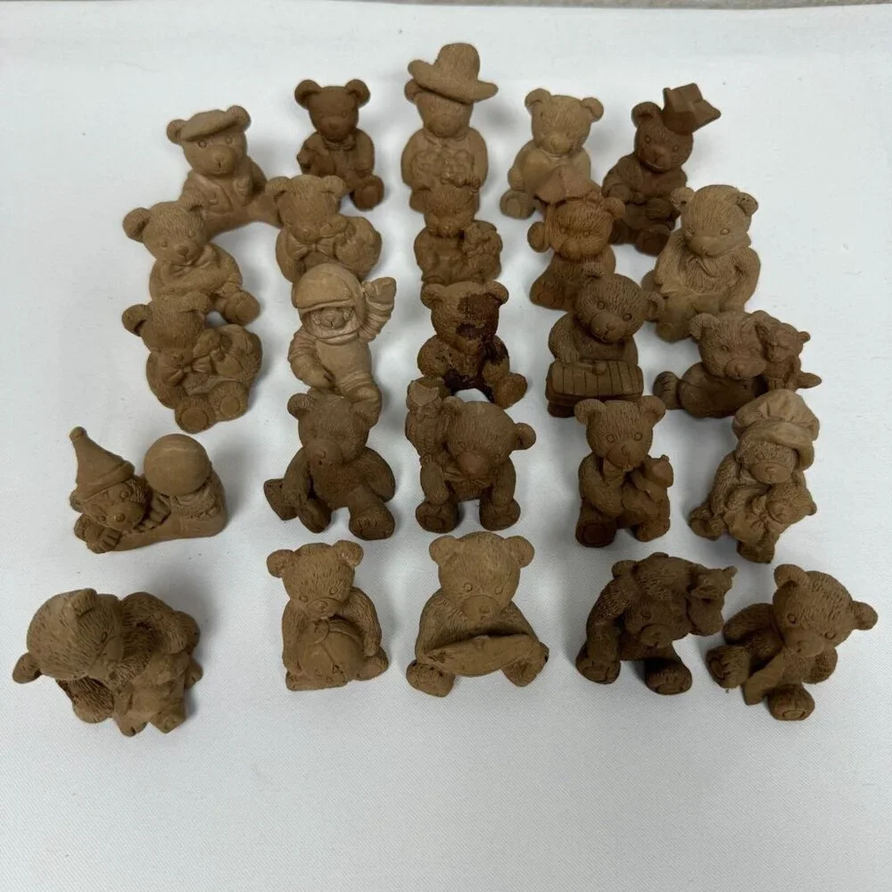 Lot of 25 Mini Resin Teddy Bear Figurines Detailed Ready to Paint Crafts - Picture 2 of 16